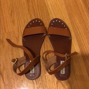 Steve Madden rivvalls sandal